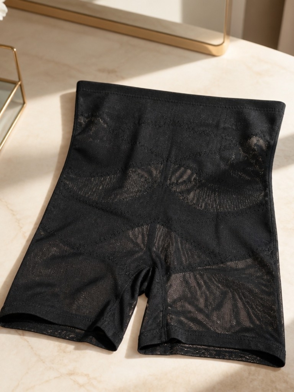 High-Waist Sculpting Shaping Shorts - Black